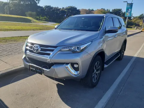 Toyota SW4 SRX 2.8 TDi 7A Aut usado (2020) color Gris precio $45.000.000