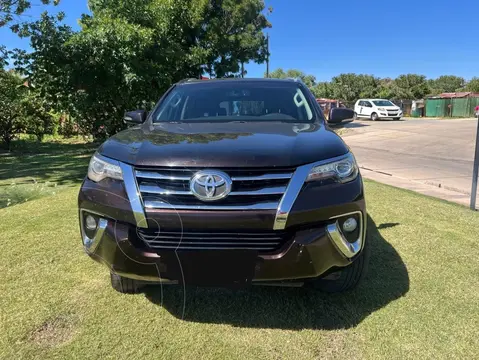 Toyota SW4 SRX 7 Pas Aut usado (2016) color Marron precio $49.000.000