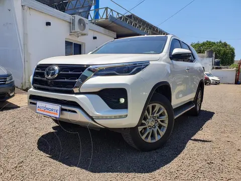 Toyota SW4 HILUX SW4 TDI SRX AUT L/21 usado (2023) color Blanco precio $72.000.000