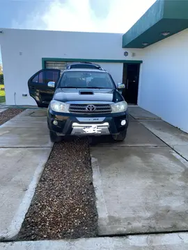 Toyota SW4 SRV TDi Cuero usado (2011) color Negro precio u$s29.000