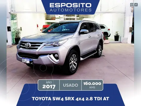 Toyota SW4 HILUX SW4 TDI SRX AUT         L/16 usado (2017) color Gris Oscuro precio $42.000.000