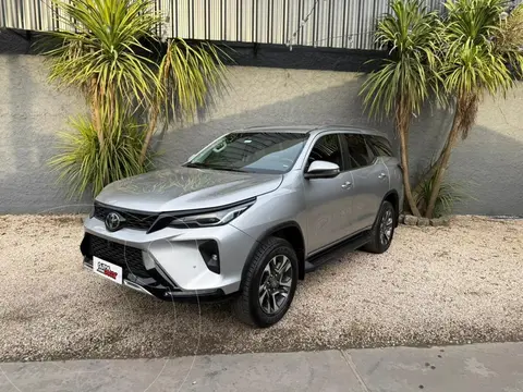 Toyota SW4 HILUX SW4 TDI SRX AUT L/21 usado (2024) color Gris precio u$s52.000