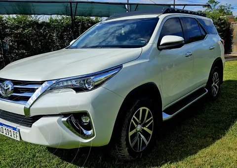 Toyota SW4 GR-S 2.8 TDi 7A Aut usado (2018) color Blanco precio $54.000.000