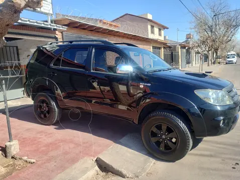 Toyota SW4 SRV TDi usado (2007) color Negro precio $22.000.000