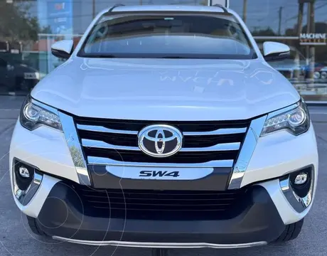 Toyota SW4 SRX 7 Pas Aut usado (2018) color Blanco precio $55.000.000