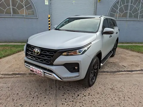 Toyota SW4 SRX 2.8 TDi 7A Aut usado (2021) color Negro precio u$s44.900