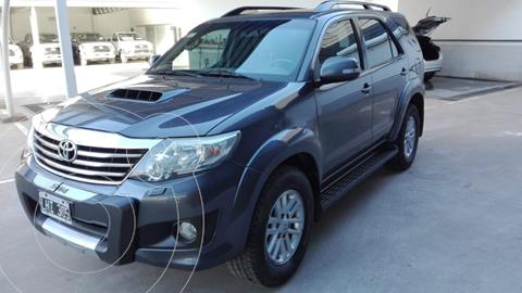 foto Toyota SW4 SRV 5 TDi Cuero Aut usado (2012) color Gris Oscuro precio $3.450.000