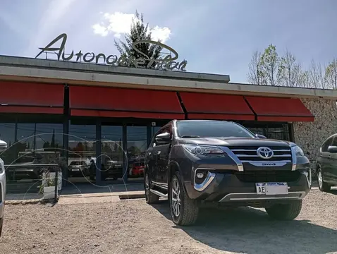 Toyota SW4 HILUX SW4 TDI SRX AUT         L/16 usado (2020) color Gris precio u$s48.000