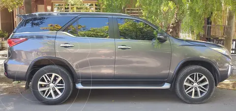 Toyota SW4 SRX 7 Pas Aut usado (2018) color Gris precio $15.000.000