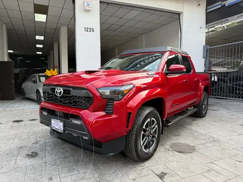 Toyota Tacoma HEV TRD PRO usado (2024) color Rojo precio $1,049,000