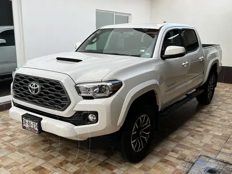 Toyota Tacoma TRD Sport usado (2022) color Blanco precio $665,000