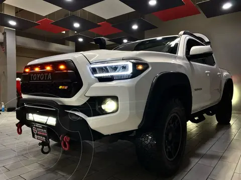 Toyota Tacoma TRD Sport 4x4 usado (2018) color Blanco precio $629,000
