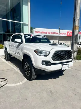 Toyota Tacoma TRD Sport 4x4 usado (2020) color Blanco precio $703,000