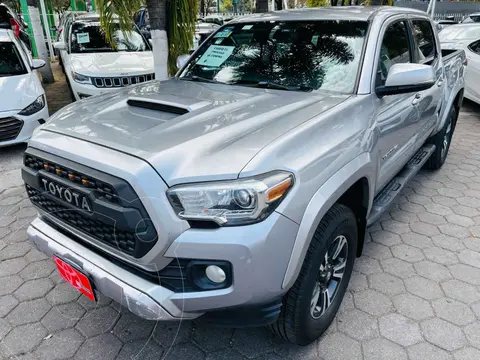 Toyota Tacoma TRD Sport usado (2017) color Plata precio $537,000