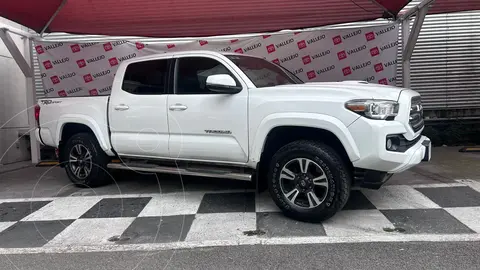 Toyota Tacoma TRD Sport usado (2017) color Blanco precio $475,000