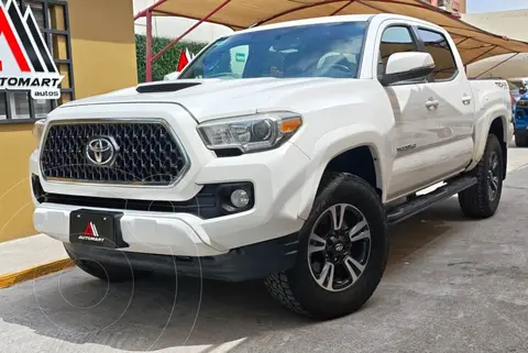 Toyota Tacoma TRD Sport 4x4 usado (2019) color Blanco precio $519,000