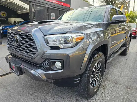 Toyota Tacoma TRD Sport usado (2020) color Gris financiado en mensualidades(enganche $199,993 mensualidades desde $12,433)