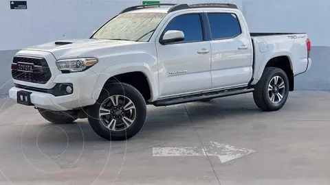 Toyota Tacoma TRD Sport usado (2019) color Blanco precio $519,000