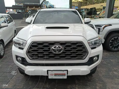 Toyota Tacoma Sport 4x4 usado (2022) color Blanco precio $690,000