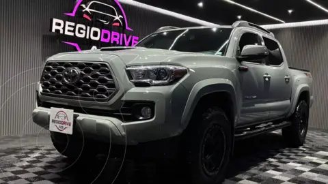 Toyota Tacoma Edicion Especial 4x4 usado (2022) color Gris precio $779,900