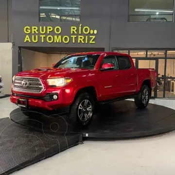 Toyota Tacoma TRD Sport 4x4 usado (2016) color Rojo precio $439,000