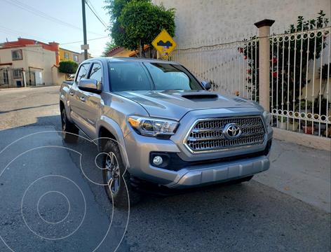 Toyota Tacoma TRD Sport 4x4 usado (2016) color Gris precio $489,000