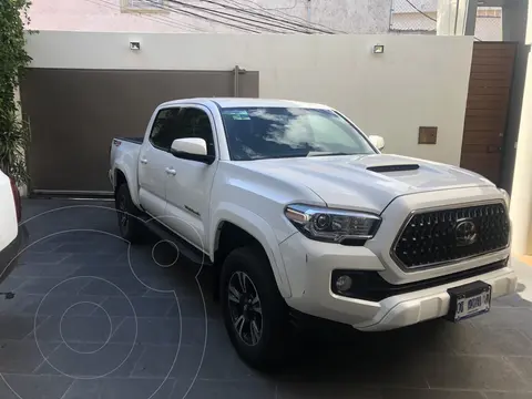 Toyota Tacoma TRD Sport 4x4 usado (2018) color Blanco precio $465,000