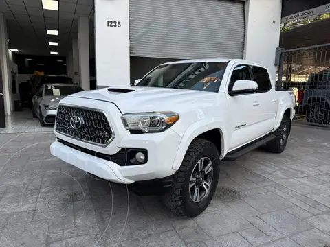 Toyota Tacoma TRD Sport 4x4 usado (2019) color Blanco precio $589,900