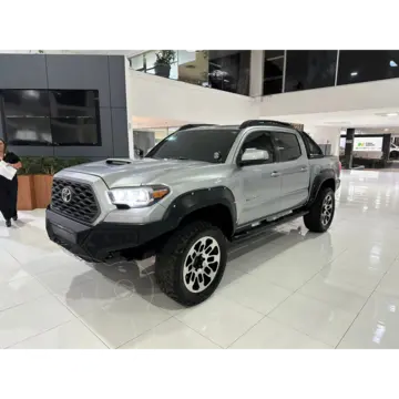 Toyota Tacoma Edicion Especial 4x4 usado (2021) color Gris precio $650,000