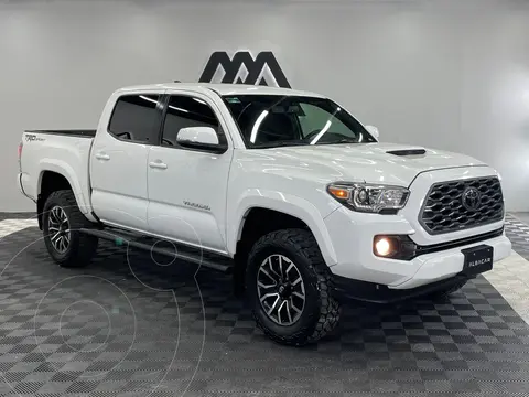 Toyota Tacoma TRD Sport usado (2020) color Blanco precio $639,900