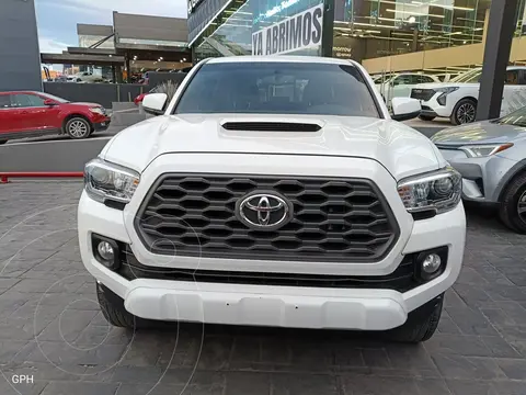 Toyota Tacoma Sport 4x4 usado (2022) color Blanco precio $725,000