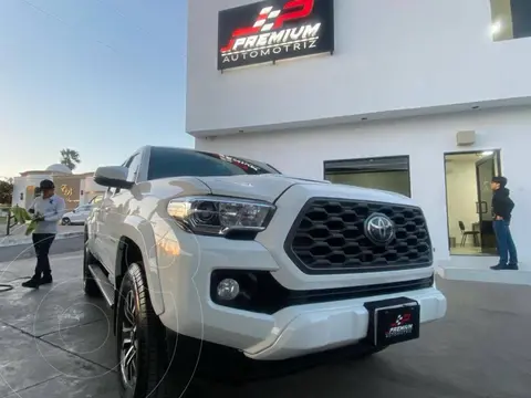 Toyota Tacoma TRD Sport usado (2020) color Blanco precio $618,000