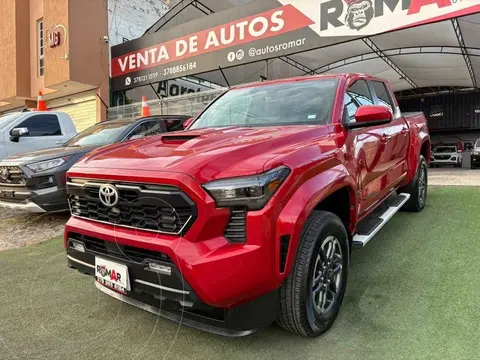 Toyota Tacoma TRD Sport 4x2 usado (2024) color Rojo precio $839,999