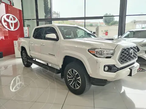 Toyota Tacoma Sport 4x2 usado (2021) color Blanco precio $639,000