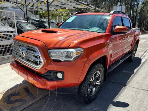 foto Toyota Tacoma Edición Especial 4x4 usado (2016) color Naranja precio $576,900