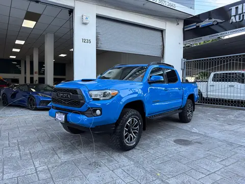 Toyota Tacoma Sport 4x4 usado (2021) color Azul precio $649,000