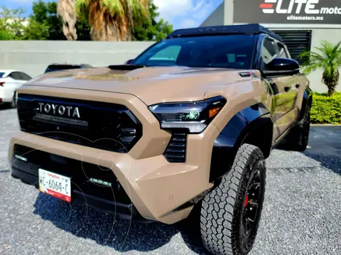 Toyota Tacoma TRD Sport 4x4 usado (2025) color Marron precio $1,449,900