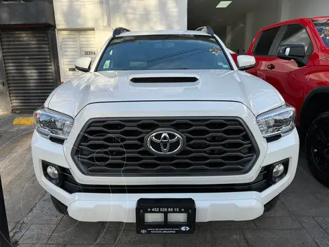 Toyota Tacoma Sport 4x4 usado (2022) color Blanco financiado en mensualidades(enganche $160,000 mensualidades desde $24,725)