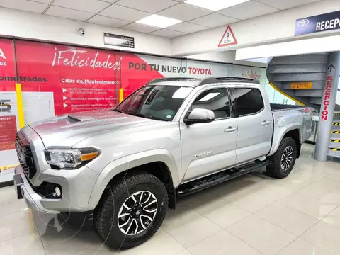 Toyota Tacoma Edicion Especial 4x4 usado (2022) color Plata precio $705,000