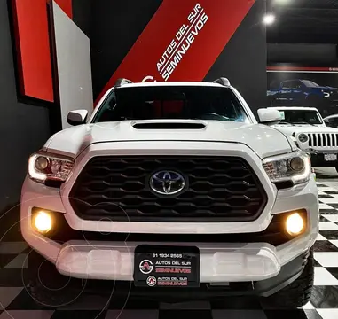 Toyota Tacoma TRD Sport 4x4 usado (2020) color Blanco precio $669,000