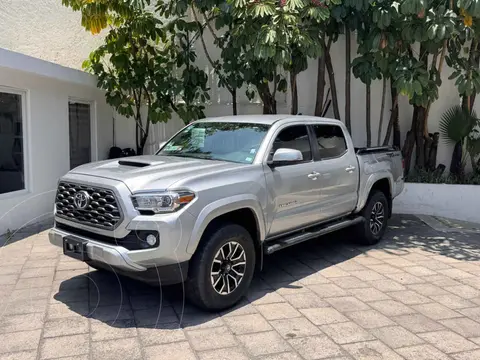 Toyota Tacoma Sport 4x2 usado (2022) color Plata precio $630,000