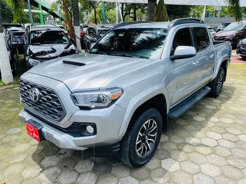 Toyota Tacoma Sport 4x2 usado (2022) color Plata precio $677,000