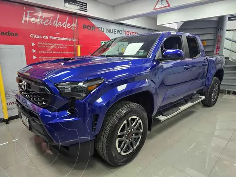 Toyota Tacoma TRD Sport 4x2 usado (2024) color Azul precio $870,100