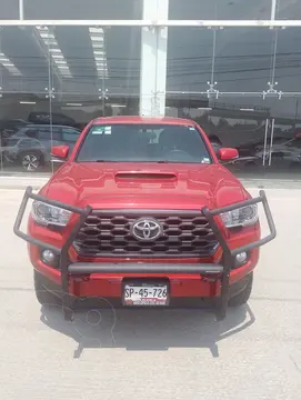 Toyota Tacoma TRD Sport 4x4 usado (2023) color Rojo precio $760,000