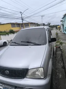 Toyota Terios Cool A-A usado (2005) color Plata precio u$s7.500