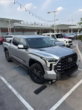 Toyota Tundra HEV Platinum usado (2022) color Plata precio $1,199,000