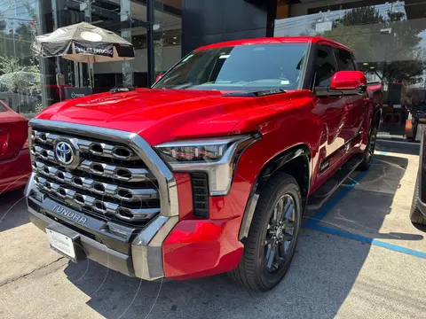 Toyota Tundra HEV Platinum usado (2023) color Rojo precio $1,327,000