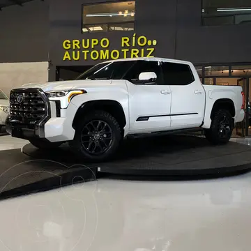 Toyota Tundra HEV Limited usado (2022) color Blanco precio $1,198,000
