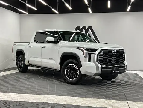 Toyota Tundra HEV Limited usado (2023) color Blanco precio $1,329,900