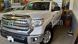 Toyota Tundra 5.7L Crew Max SR5 4x2 usado (2017) color Blanco precio $440,000